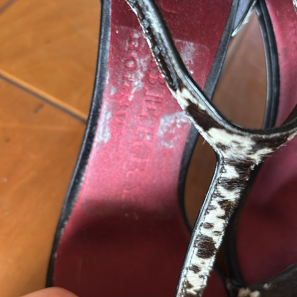Burberry heels-new and authentic size 36 - Picture 3 of 8
